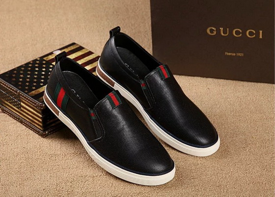 Gucci Men Loafers_056